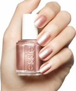 Essie Buy Me A Cameo 82 - Goud - Nagellak -Chanel Shop 547x840 5