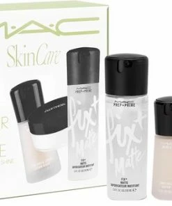 M.A.C Under The Matte Kit Prime Fix+ Make-up Fixer Mist 100 Ml + Pore Minimizing Effect 30 Ml + Powder 9 G