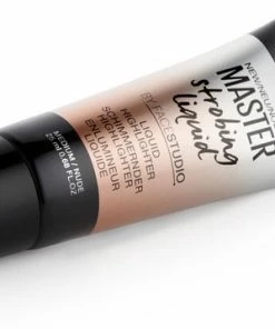 Maybelline - Master Strobing Liquid - 200 Medium - Strobing -Chanel Shop 550x358 2