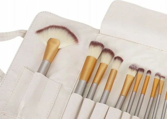 AA Commerce Professionele 18-Delige Make-Up Kwastenset - Cosmetica Visagie Makeup Kwasten Set - Mascara/Oogschaduw/Concealer/Foundation/Blush/Eyeliner/Highlighter/Poederkwast Beauty Brush - Countourkwast Make Up Brushes Borstels Penselen - Met Luxe Opberg Etui 9 AA Commerce Professionele 18-Delige Make-Up Kwastenset - Cosmetica Visagie Makeup Kwasten Set - Mascara/Oogschaduw/Concealer/Foundation/Blush/Eyeliner/Highlighter/Poederkwast Beauty Brush - Countourkwast Make Up Brushes Borstels Penselen - Met Luxe Opberg Etui - Afbeelding 7