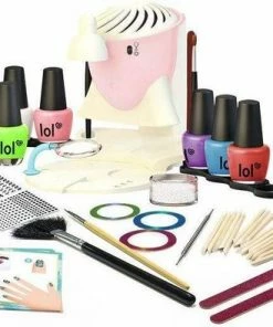 BUKI- Professionele Nagelstudio -Chanel Shop 550x394 2