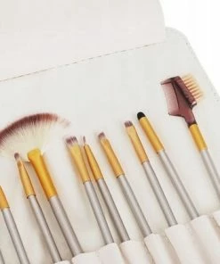 AA Commerce Professionele 18-Delige Make-Up Kwastenset - Cosmetica Visagie Makeup Kwasten Set - Mascara/Oogschaduw/Concealer/Foundation/Blush/Eyeliner/Highlighter/Poederkwast Beauty Brush - Countourkwast Make Up Brushes Borstels Penselen - Met Luxe Opberg Etui 15 AA Commerce Professionele 18-Delige Make-Up Kwastenset - Cosmetica Visagie Makeup Kwasten Set - Mascara/Oogschaduw/Concealer/Foundation/Blush/Eyeliner/Highlighter/Poederkwast Beauty Brush - Countourkwast Make Up Brushes Borstels Penselen - Met Luxe Opberg Etui -Chanel Shop 550x421 4