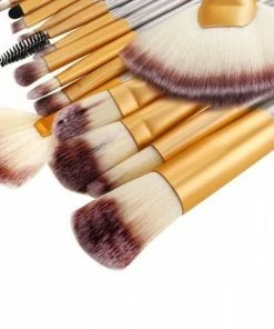 AA Commerce Professionele 18-Delige Make-Up Kwastenset - Cosmetica Visagie Makeup Kwasten Set - Mascara/Oogschaduw/Concealer/Foundation/Blush/Eyeliner/Highlighter/Poederkwast Beauty Brush - Countourkwast Make Up Brushes Borstels Penselen - Met Luxe Opberg Etui 18 AA Commerce Professionele 18-Delige Make-Up Kwastenset - Cosmetica Visagie Makeup Kwasten Set - Mascara/Oogschaduw/Concealer/Foundation/Blush/Eyeliner/Highlighter/Poederkwast Beauty Brush - Countourkwast Make Up Brushes Borstels Penselen - Met Luxe Opberg Etui -Chanel Shop 550x421 5