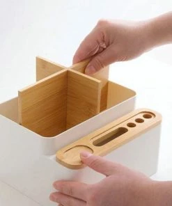 LYVION Make-up En Bureau Organizer - Kunststof En Bamboe -Chanel Shop 550x466