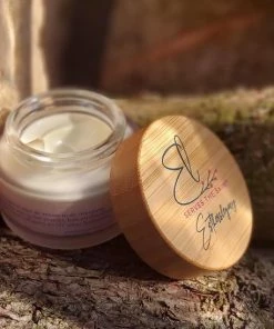 Estherslegacy-Anti-rimpelcr Me-Bewezen Effectief-100procent Natuurlijk-Biologisch-Vegan-Parfumvrij-Dierproefvrij-Chemicali Nvrij-Speciaal Ontwikkeld Voor De Vrouw In De Overgang-Ontdek Het Geheim Van ABC-Cr Me-Rijpere Huid-Dag & Nachtcr Me-50ML -Chanel Shop 550x548 7