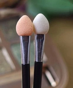 Merkloos LaGloss 12 STUKS Wegwerp Oogschaduw MakeUp Spons Kwasten Oogschaduw - Dubbelzijdig Make Up Applicator - Oogschaduw Sponsjes -Chanel Shop 550x550 166