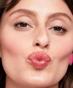 Benefit Cosmetics Ogen Roller Lash -Chanel Shop 550x550 506