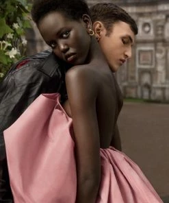 Valentino - Eau De Parfum - Donna Born In Roma - 30 Ml 28 Valentino - Eau De Parfum - Donna Born In Roma - 30 Ml -Chanel Shop 550x550 623