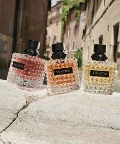Valentino - Eau De Parfum - Donna Born In Roma - 30 Ml 29 Valentino - Eau De Parfum - Donna Born In Roma - 30 Ml -Chanel Shop 550x550 624