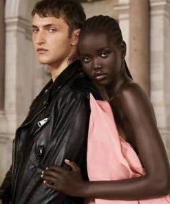 Valentino - Eau De Parfum - Donna Born In Roma - 30 Ml 37 Valentino - Eau De Parfum - Donna Born In Roma - 30 Ml -Chanel Shop 550x550 627