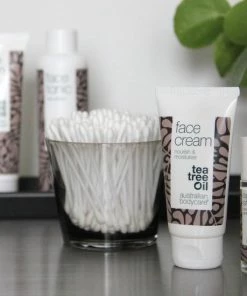 Australian Bodycare Face Cream 50 Ml - Vochtinbrengende Gezichtscr Me Perfect Bij Rode Vlekjes, Onzuiverheden, Puistjes En Mee-eters - Geschikt Voor Een Vette, Acne-gevoelige Huid - Met 100% Natuurlijke Tea Tree Olie Van Hoge Kwaliteit -Chanel Shop 550x550 680