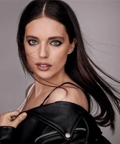 Maybelline SuperStay Full Coverage Powder Foundation - 48 Sun Beige - Matte Finish - Poeder -Chanel Shop 550x602