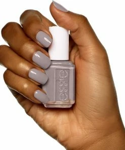 Essie - Original - 77 Chinchilly - Grijs - Glanzende Nagellak - 13,5 Ml -Chanel Shop 550x604 1