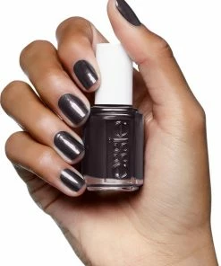 Essie Over The Edge 89 - Grijs - Nagellak -Chanel Shop 550x684 1