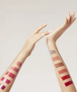 L’Oréal Paris L'Oréal Paris Color Riche Shine Lipstick - 111 Instaheaven -Chanel Shop 550x687 26