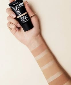 Rimmel London Lasting Matte Foundation - 100 Ivory -Chanel Shop 550x687 5