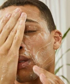 Fenty Beauty Fenty Skin The Daily Mini Total Cleans'r Cleanser + Fat Water Toner Serum - Vegan Glutenvrij - Huidverzorgingsset - Duo 8 Fenty Beauty Fenty Skin The Daily Mini Total Cleans'r Cleanser + Fat Water Toner Serum - Vegan Glutenvrij - Huidverzorgingsset - Duo -Chanel Shop 550x687 6