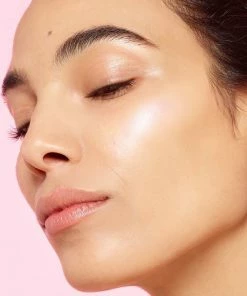 L’Oréal Paris 01 Iconoc Glow Highlighter - Poeder Highlighter - 9 Gr. -Chanel Shop 550x689 5