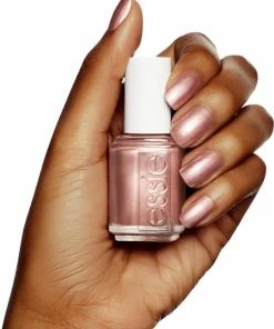 Essie Buy Me A Cameo 82 - Goud - Nagellak -Chanel Shop 550x693 2