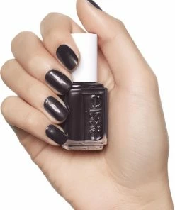 Essie Over The Edge 89 - Grijs - Nagellak -Chanel Shop 550x711