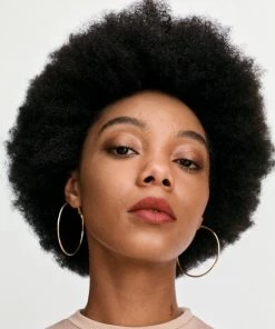 Rimmel London Match Perfection Foundation 502 Caramel -Chanel Shop 550x733 2